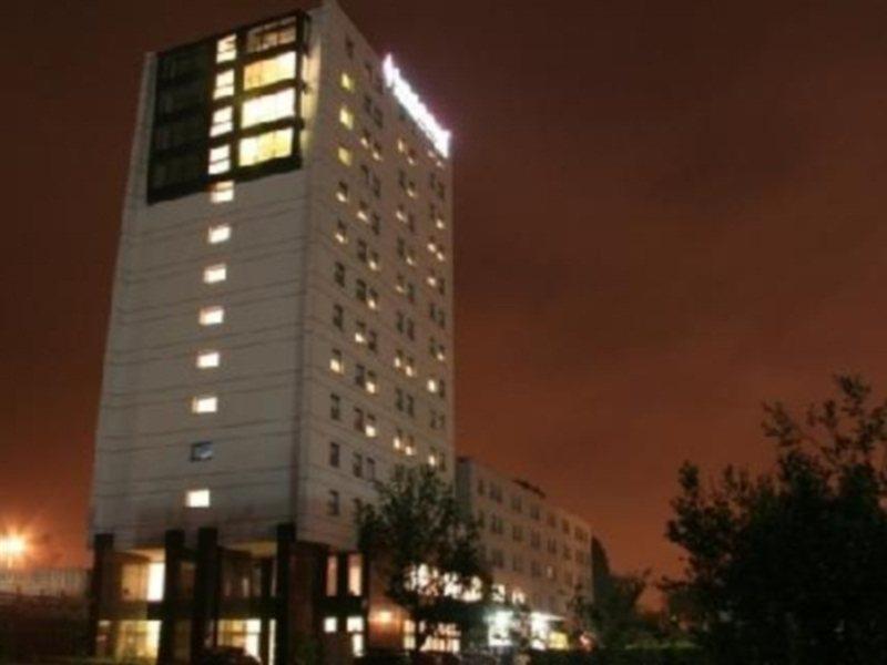 Economy Silesian Hotel Katowice Exterior photo